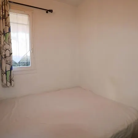 Rdc Avec Terrasse, Piscine & Acces - St Cyprien, 4 Couchages - Fr-1-753-27