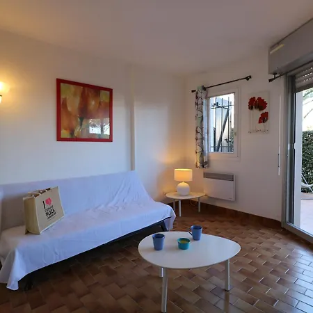 Rdc Avec Terrasse, Piscine & Acces - St Cyprien, 4 Couchages - Fr-1-753-27